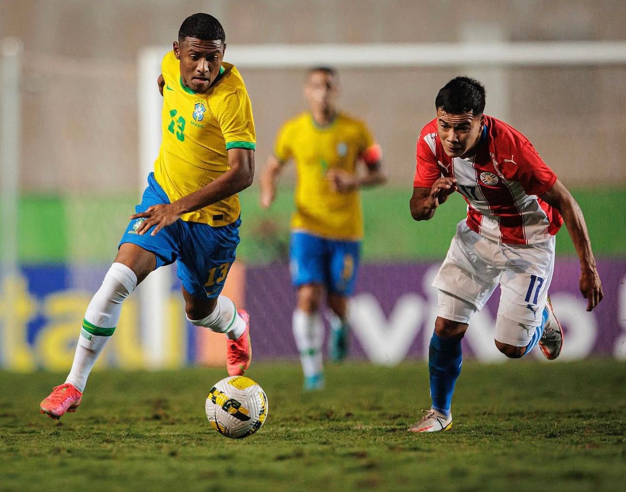Maguary anuncia Lucas Kawan, lateral-direito que jogou na Seleleção Brasileira sub-20